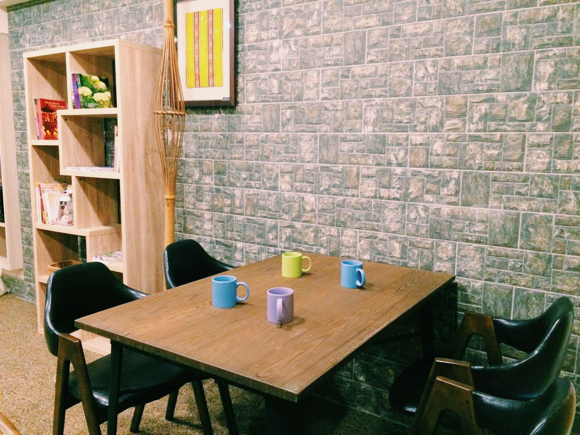 Taipei Livepal Hostel Exterior photo
